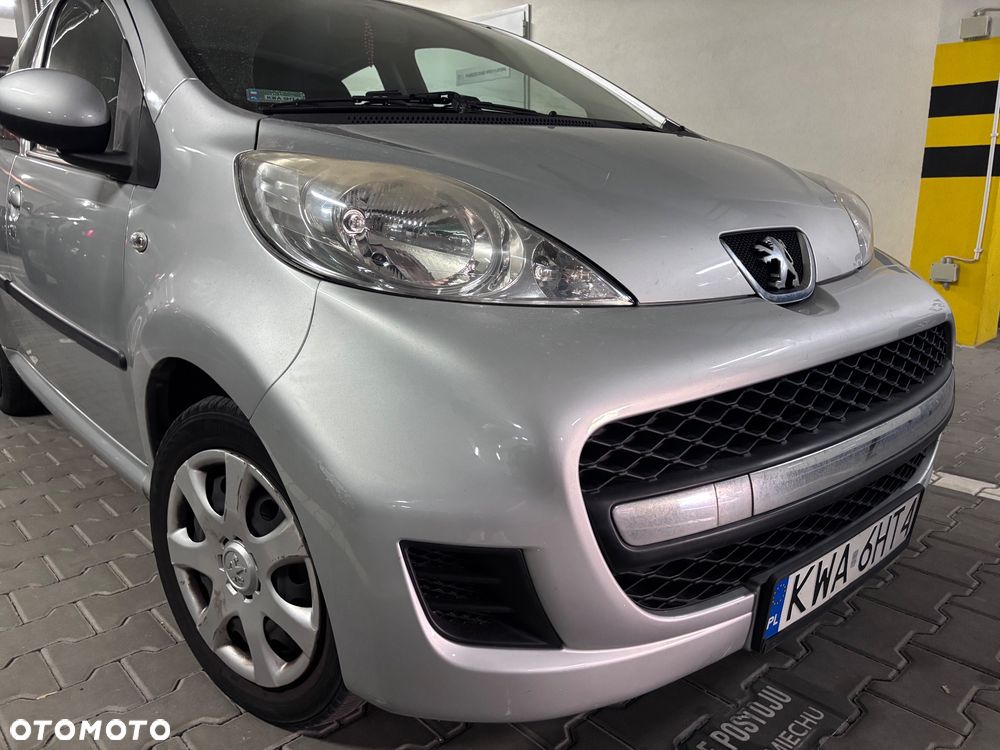 Peugeot 107 2010 photo 5
