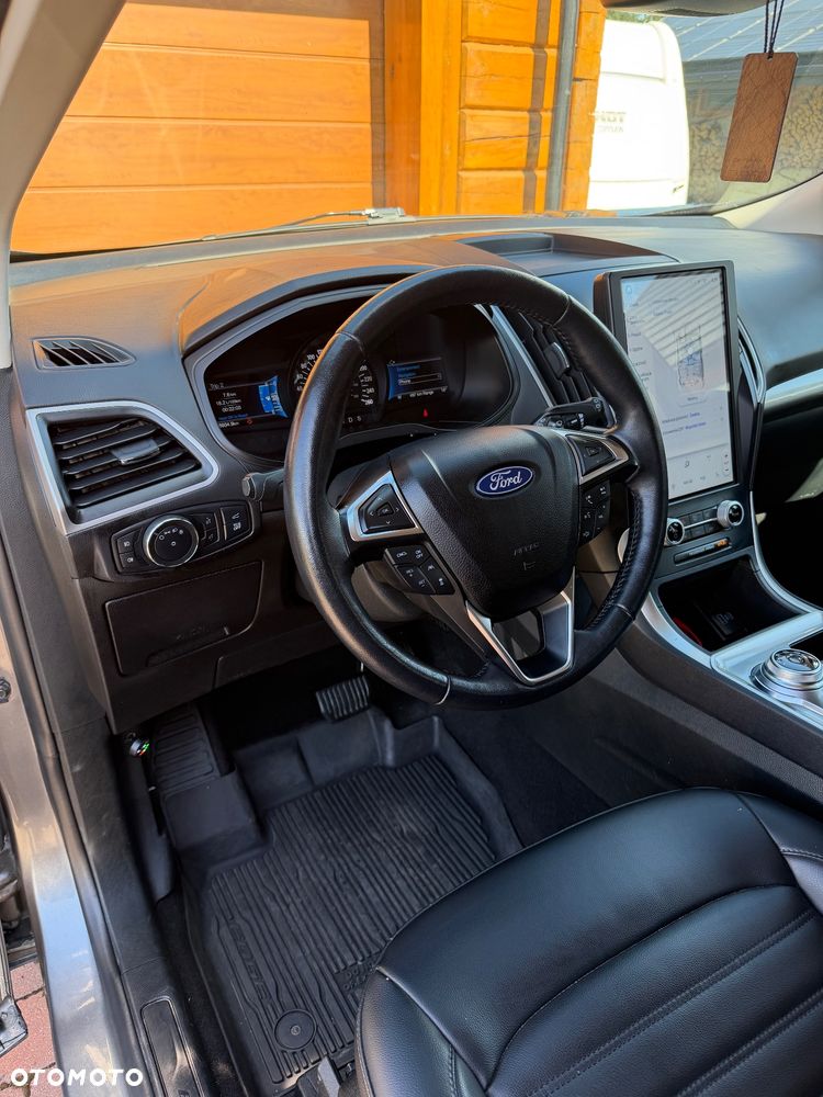 Ford Edge - 18