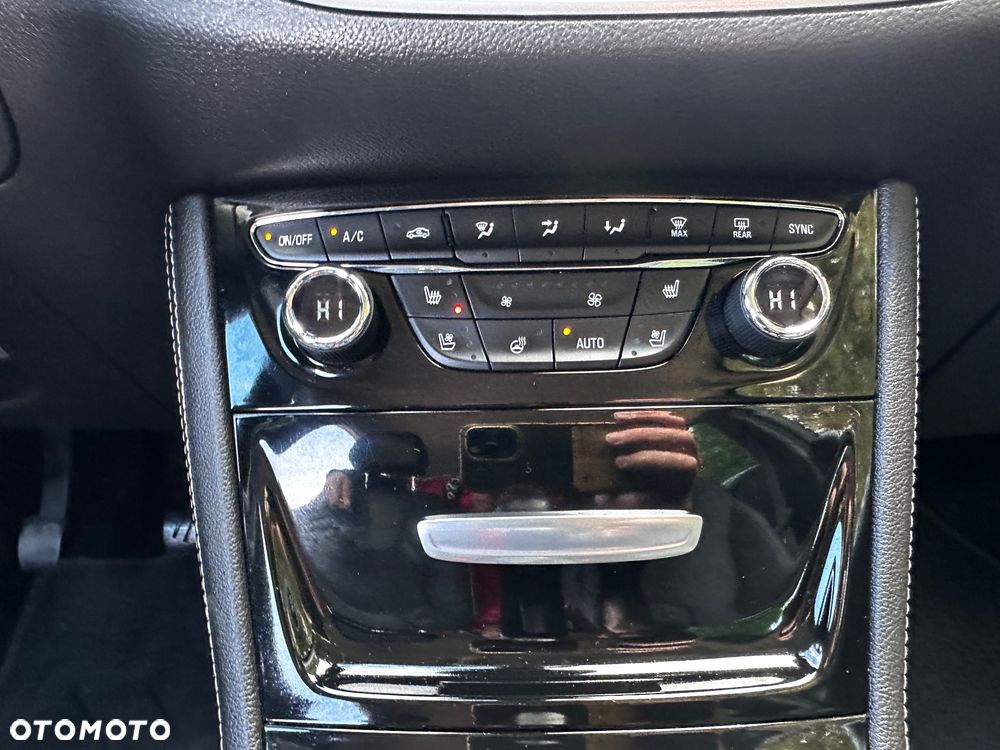 Opel Astra 1.4 Turbo Innovation - 38