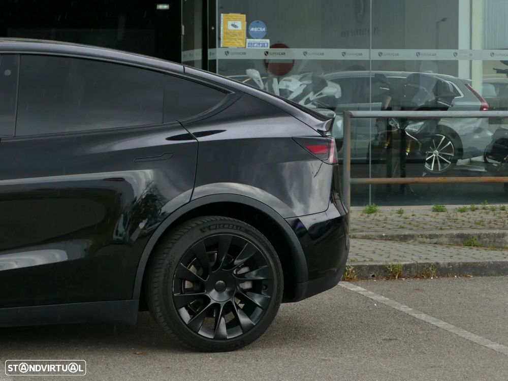 Tesla Model Y Long Range Tração Integral - 16