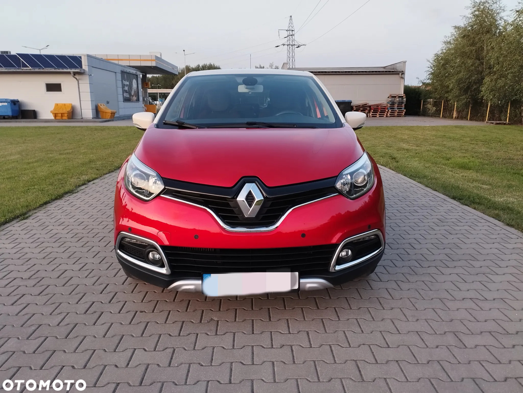 Renault Captur 1.2 TCe Helly Hansen EDC - 4