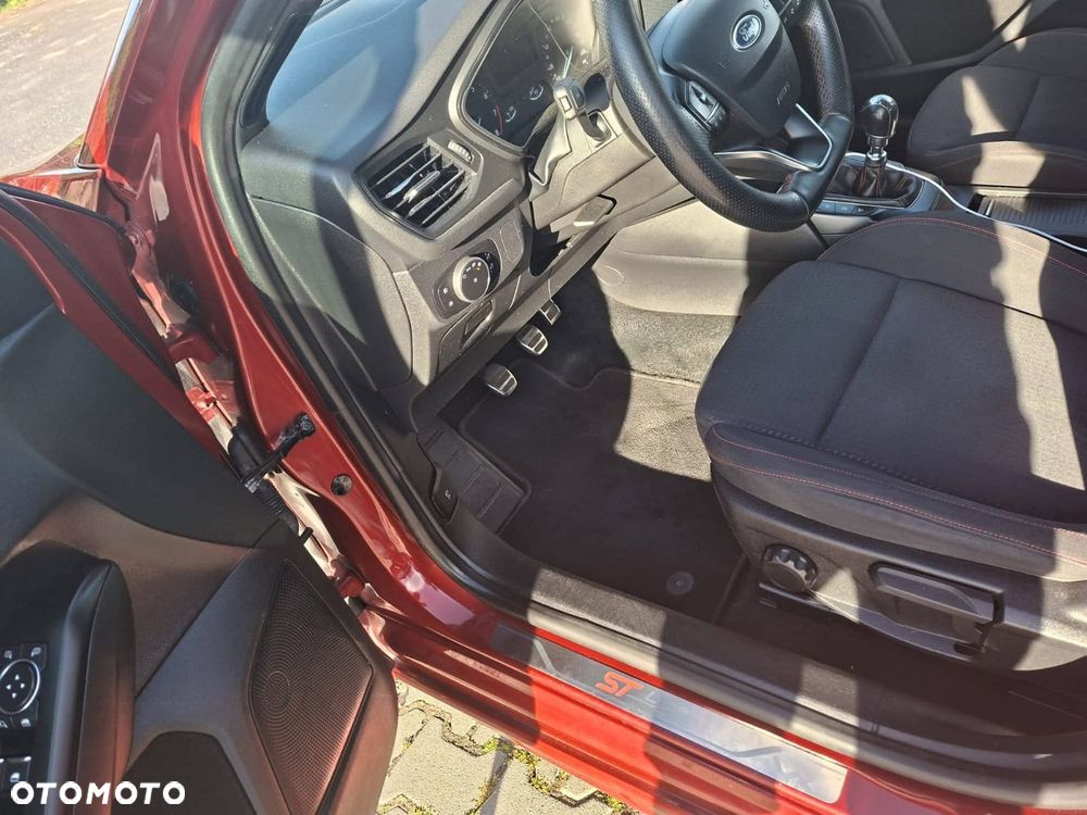 Ford Focus - 9