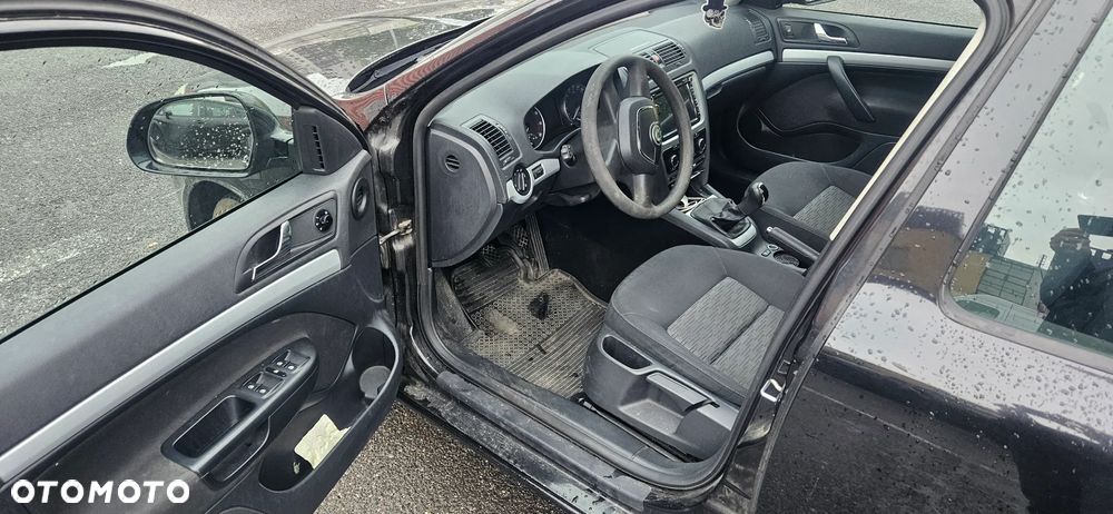 Skoda Octavia 1.4 TSI Ambiente - 6