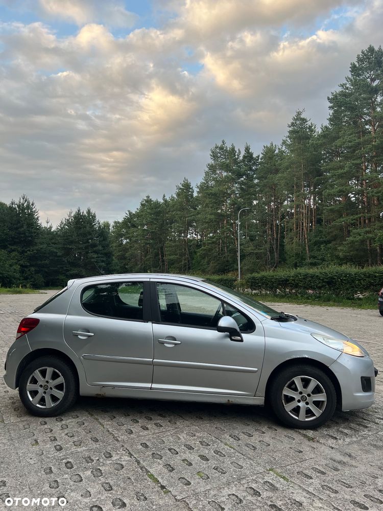 Peugeot 207 - 2