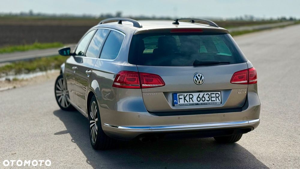 Volkswagen Passat 2.0 TDI Highline DSG - 7