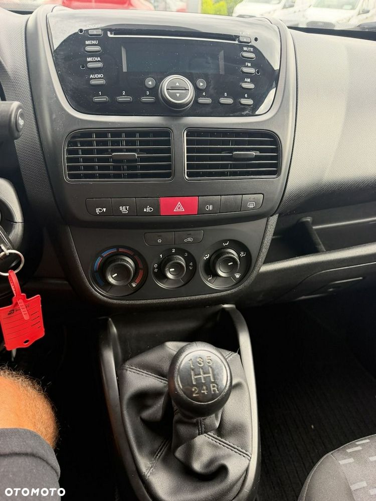 Opel Combo - 26