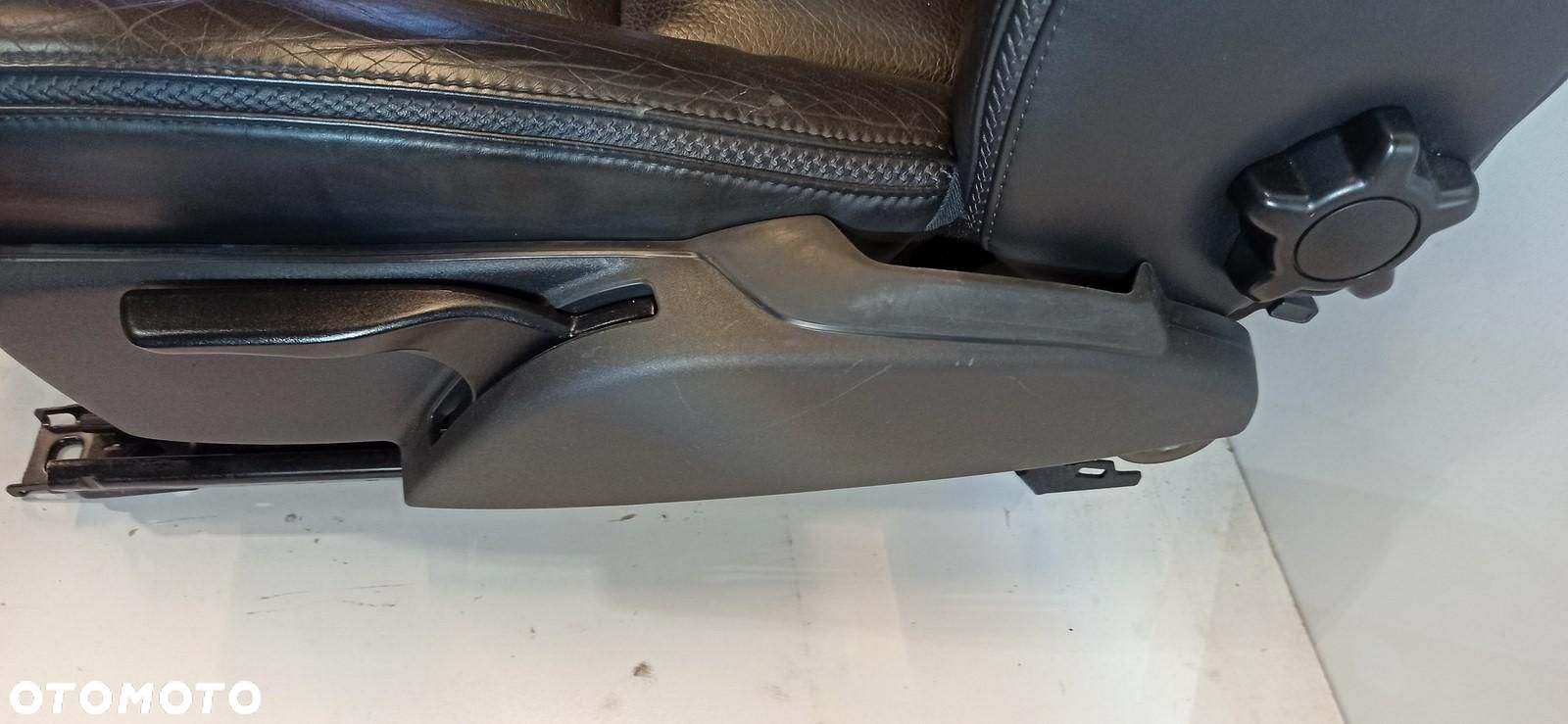 VOLVO V70 XC70 II FOTELE KANAPA 2010 - 8