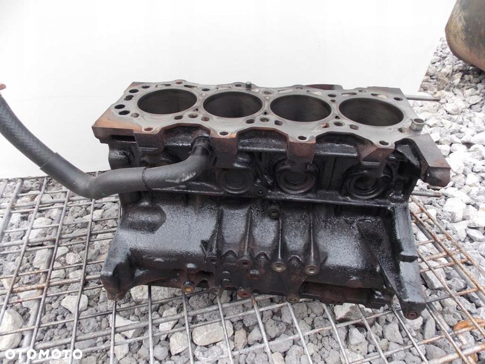 BLOK SILNIKA MAZDA B2500 RANGER I 2.5 TD - 5