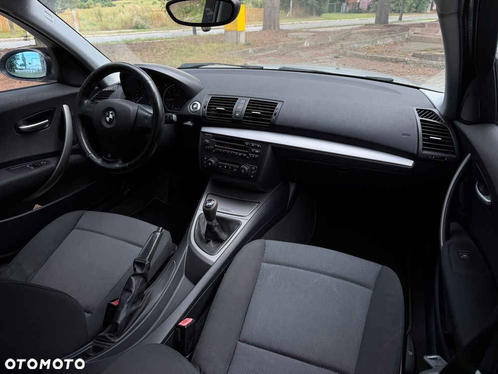 BMW Seria 1 118i - 6