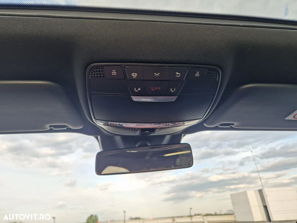 Mercedes-Benz E 220 d Aut. - 35