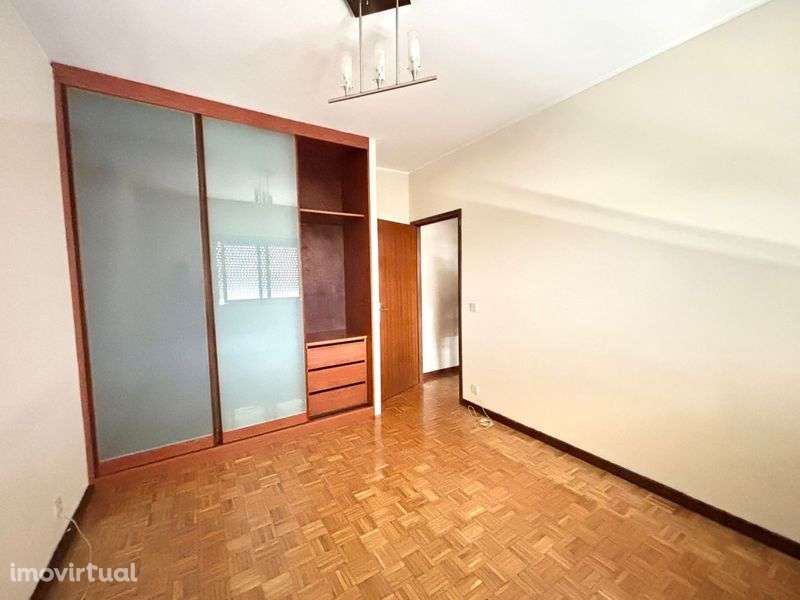 T2 à Avenida da Republica - Vila Nova de Gaia - Grande imagem: 2/8