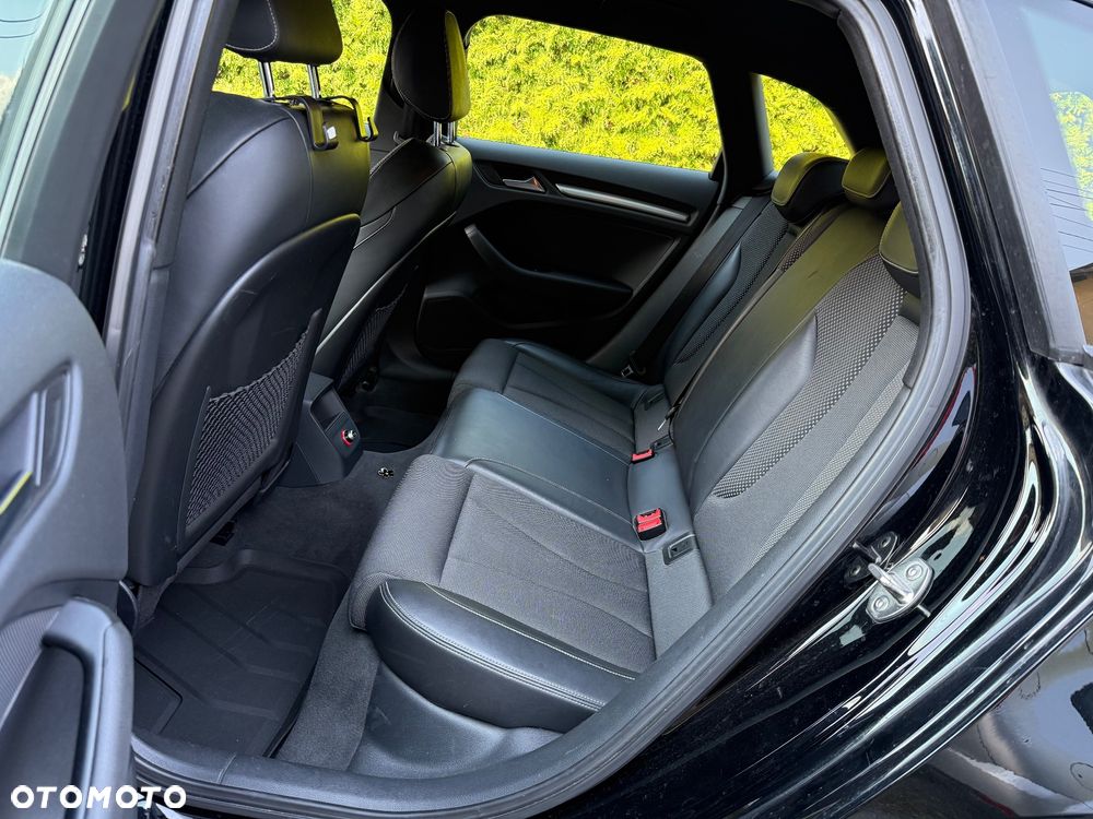 Audi A3 Sportback 1.4 TFSI S line Sportpaket - 23