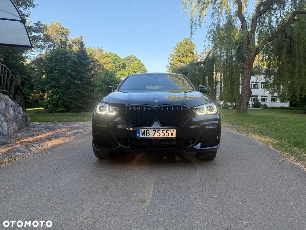BMW X6 xDrive40d mHEV - 14