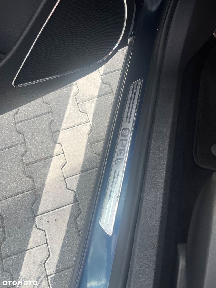 Opel Astra 1.4 Turbo Cosmo - 23