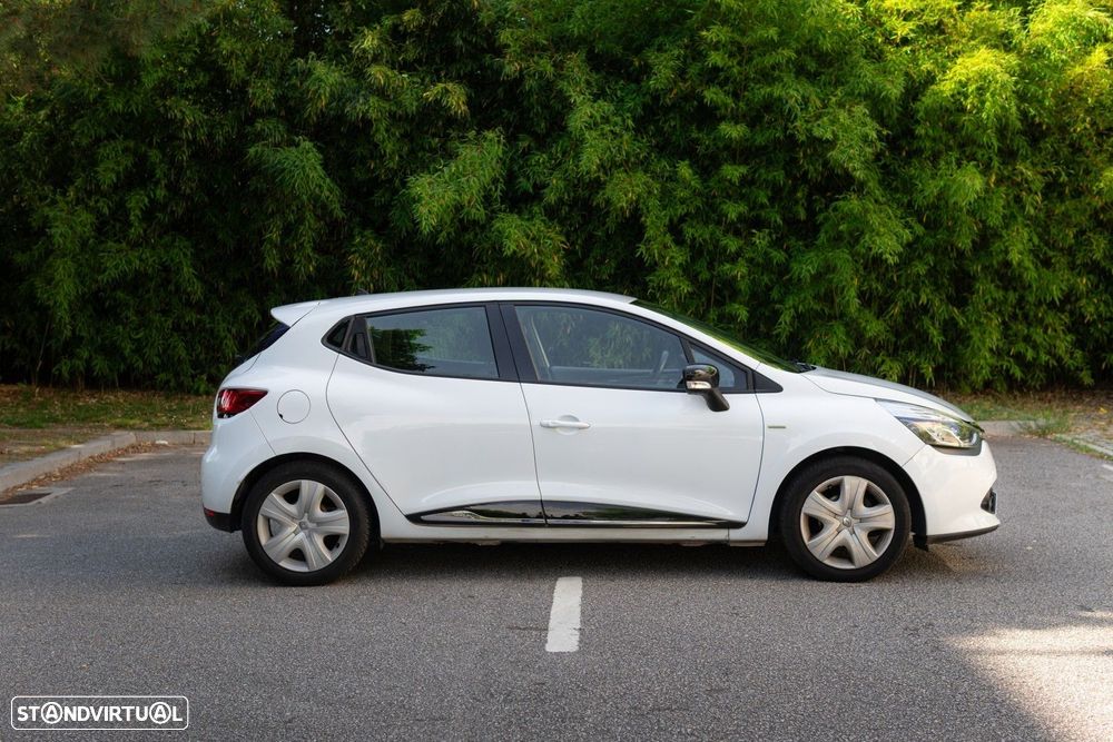 Renault Clio - 2