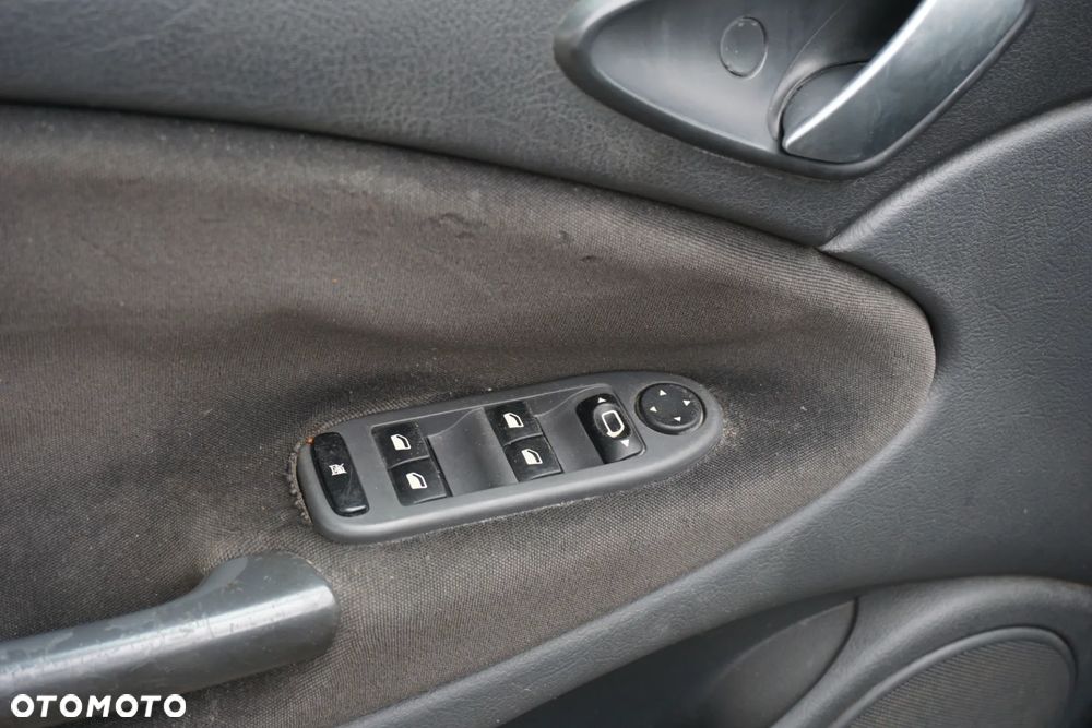 Citroën C5 Tourer HDi 110 FAP Confort - 18