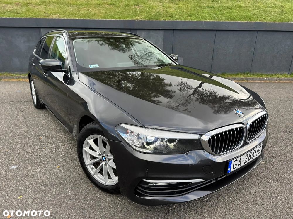 BMW Seria 5 520d Luxury Line - 4