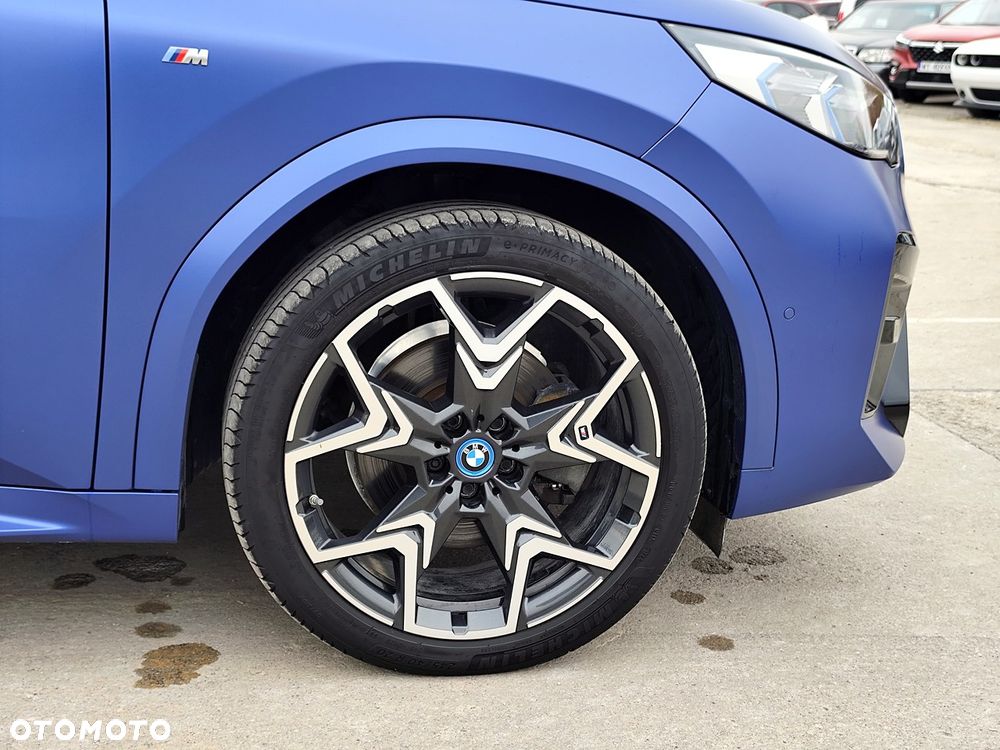 BMW iX2 xDrive30 66.5kWh M Sport Edition - 11