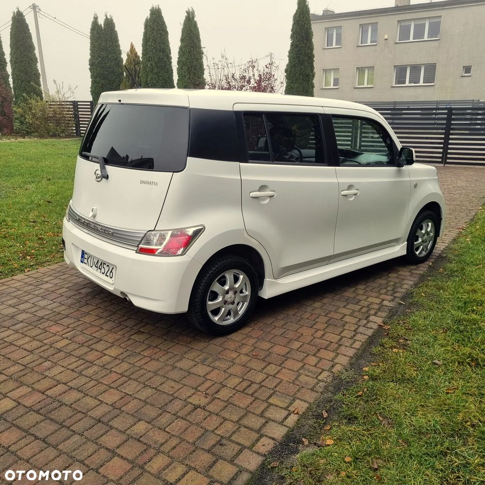 Daihatsu Materia 1.5 - 13