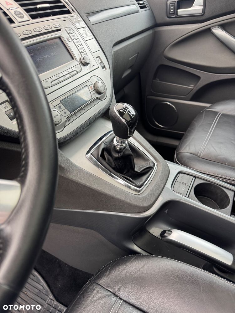 Ford Kuga 2.0 TDCi 4x4 Titanium - 24