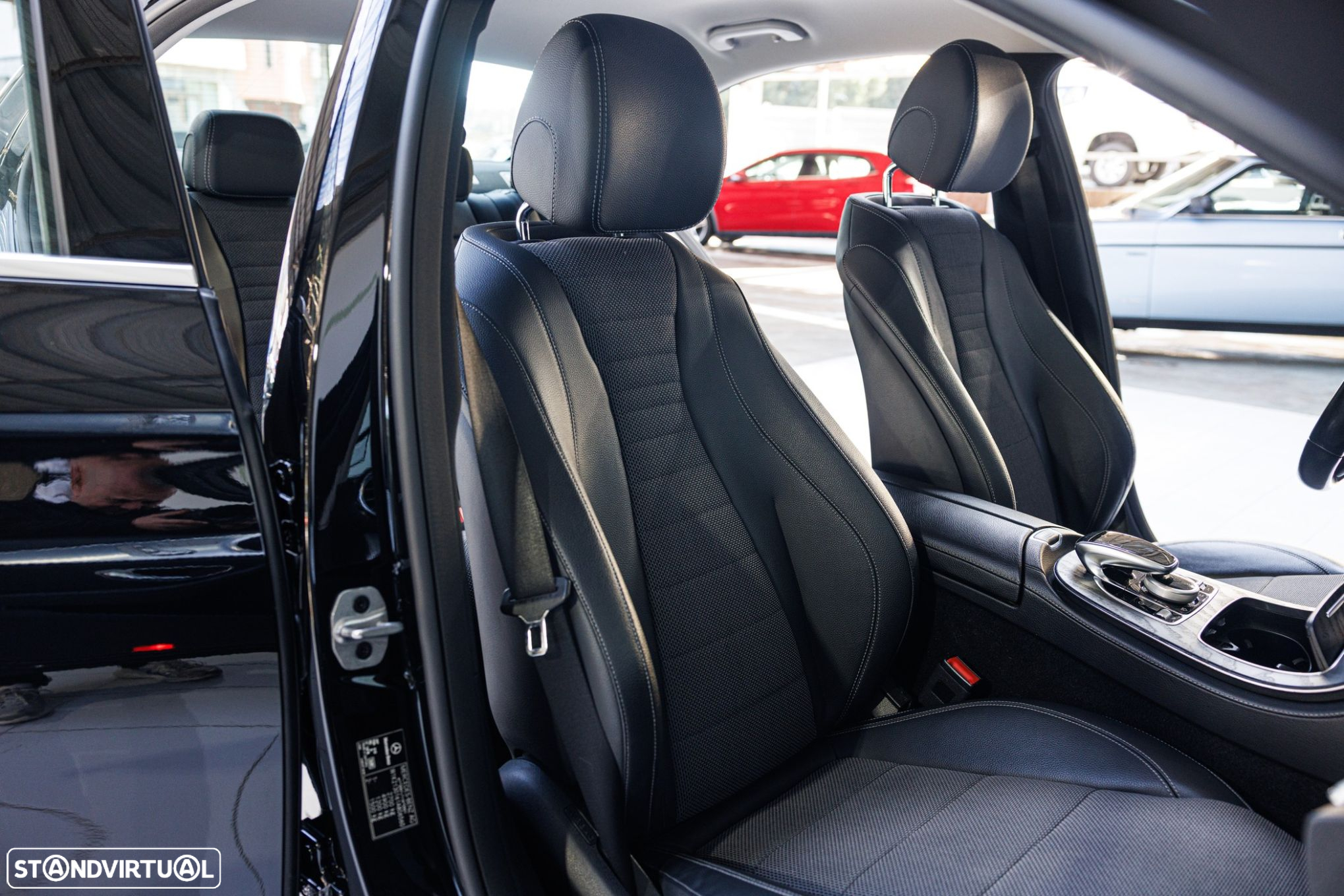 Mercedes-Benz E 300 de Avantgarde - 28