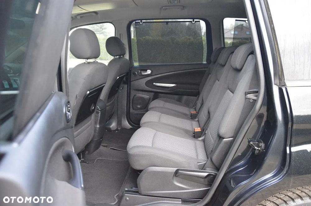 Ford Galaxy 2.0 TDCi Ghia - 26