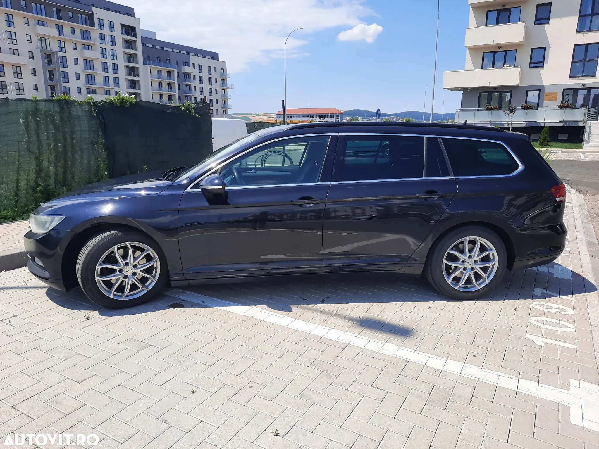 Volkswagen Passat Variant 2.0 TDI SCR DSG - 3