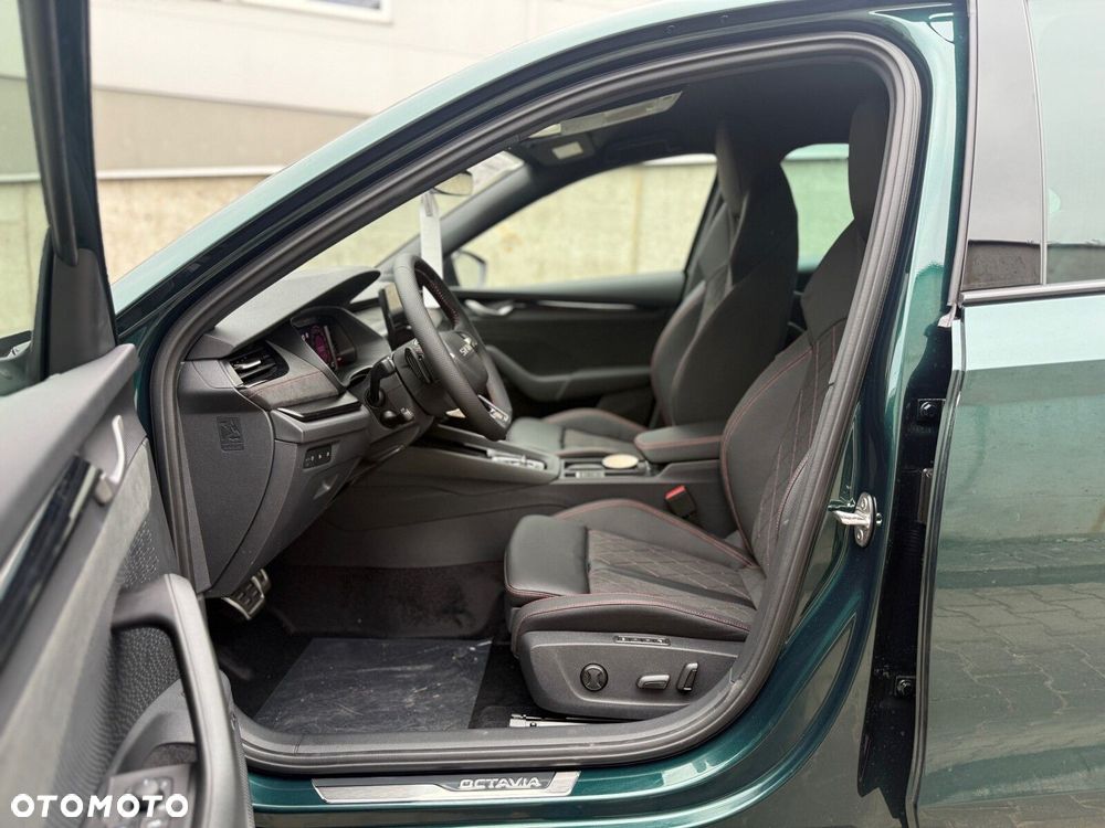 Skoda Octavia 2.0 TSI RS DSG - 10