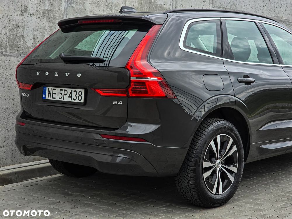 Volvo XC 60 B4 D Momentum Pro - 10