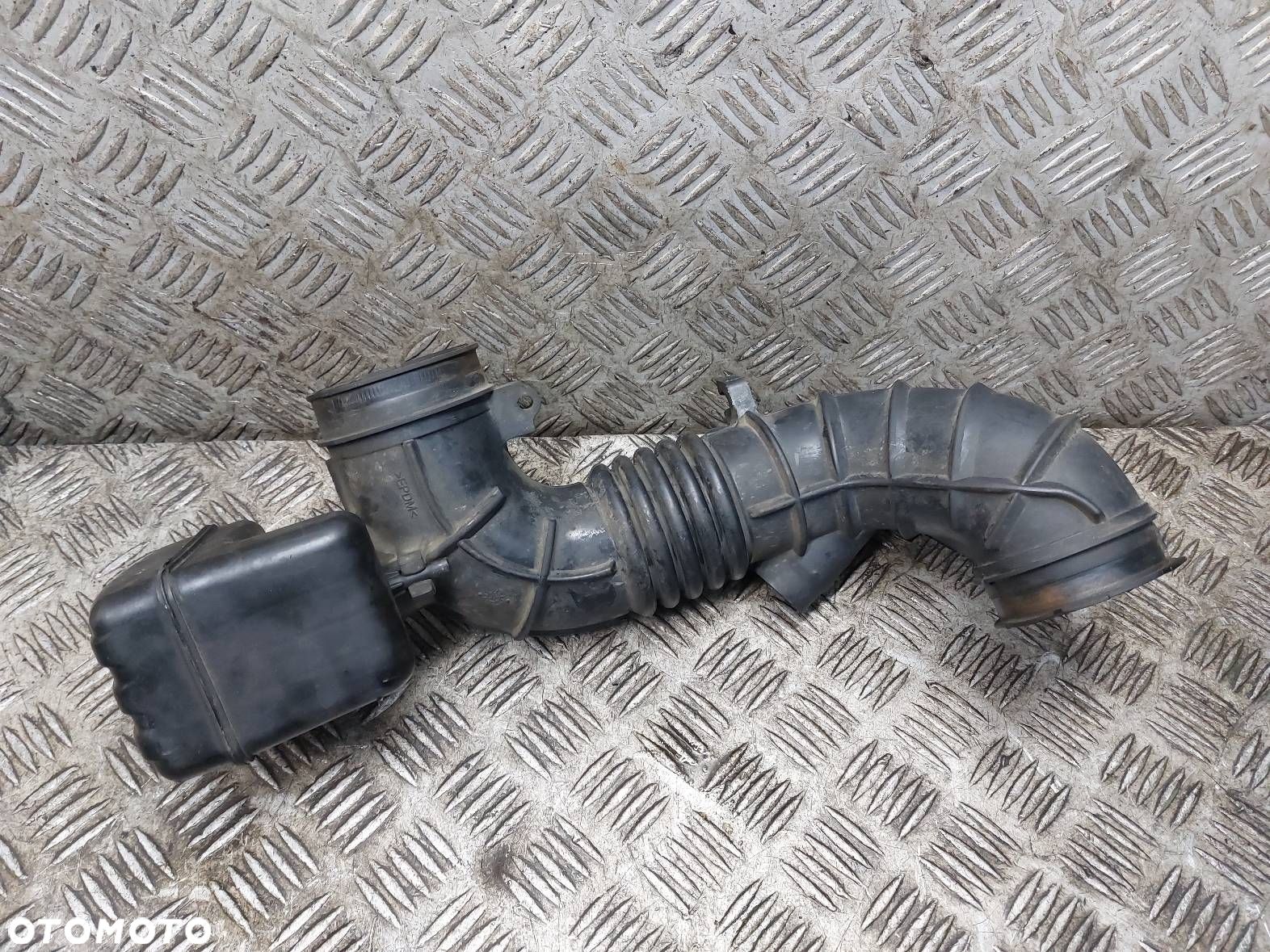 RURA DOLOT POWIETRZA TOYOTA AVENSIS T25 2.0 16V 17881-0H040 - 1