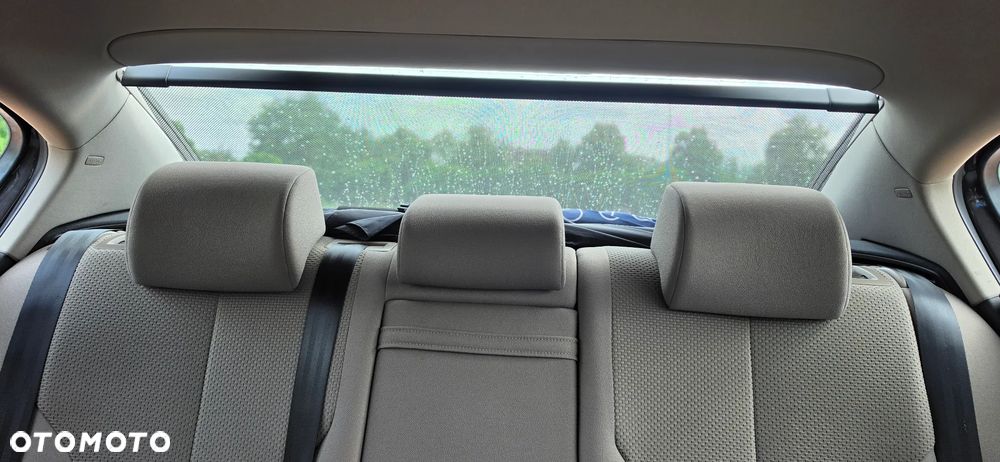 Volkswagen Passat 2.0 TDI Comfortline R-Style DSG - 29