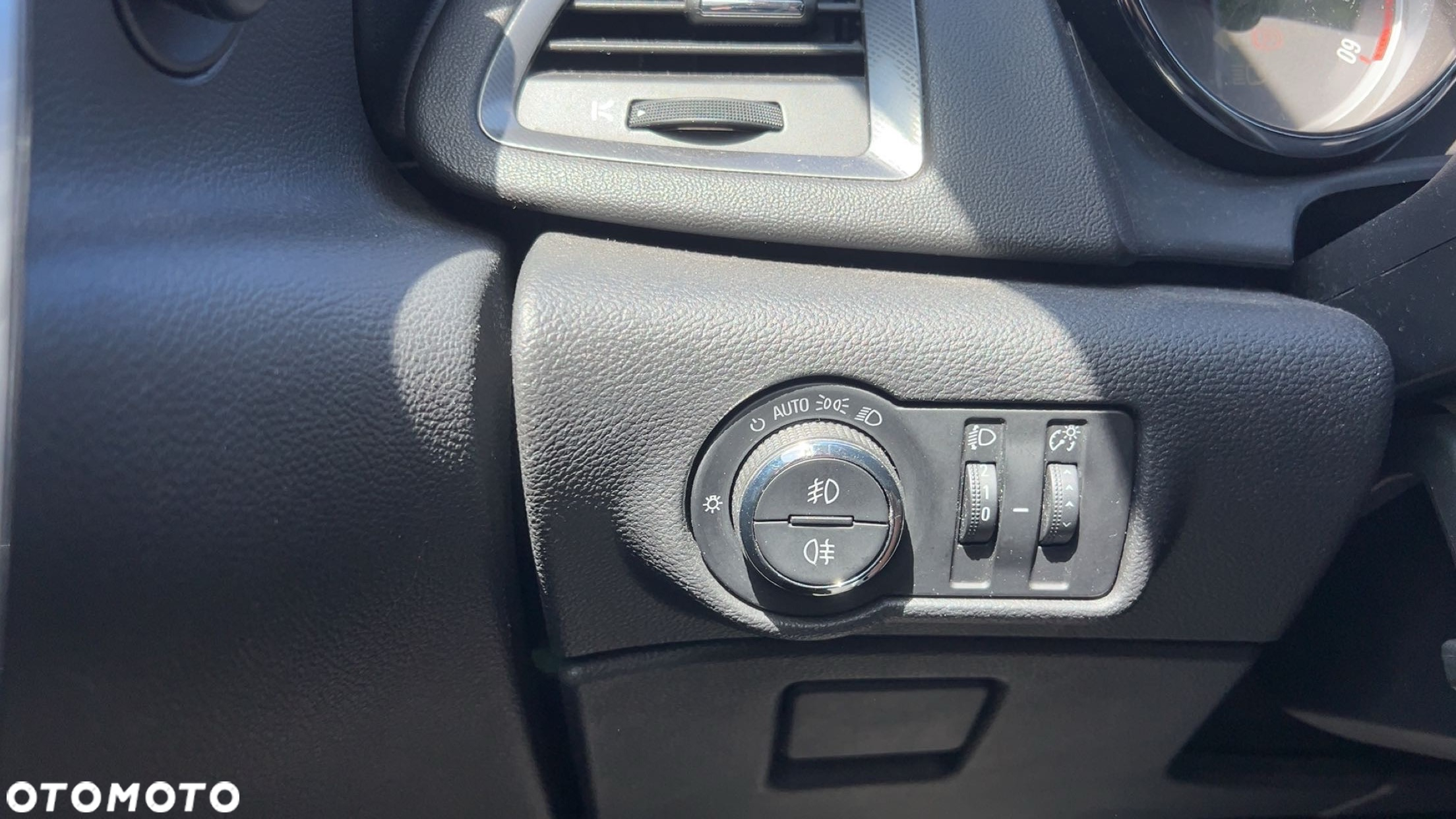 Opel Astra IV 1.7 CDTI Cosmo - 9
