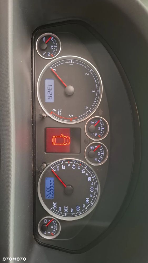 Volkswagen Sharan 2.0 TDI Trendline - 8