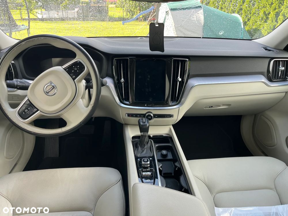 Volvo S60 T5 Momentum Pro - 9