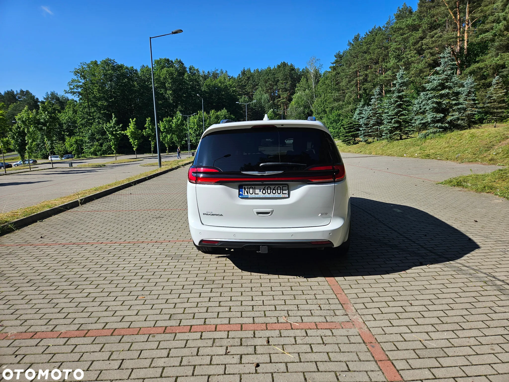 Chrysler Pacifica - 6