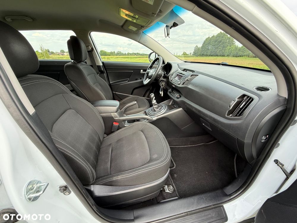 Kia Sportage 1.6 GDI 2WD ISG Attract - 12