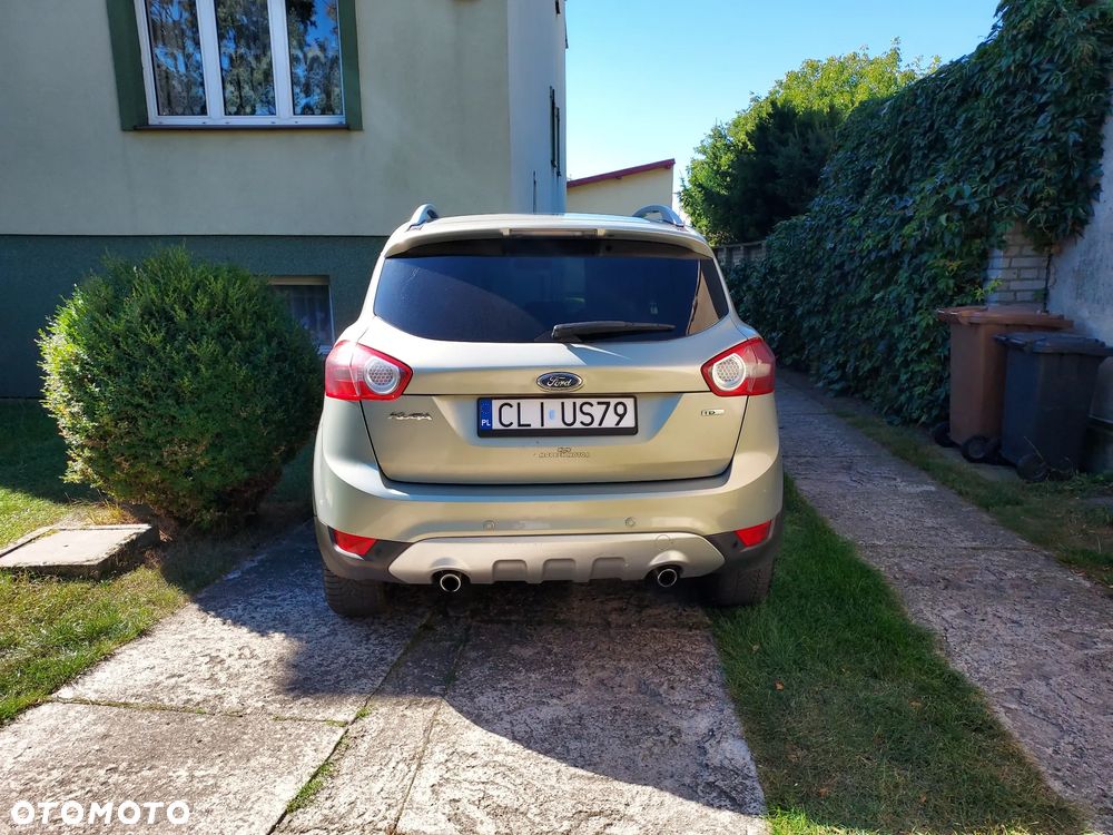 Ford Kuga 2.0 TDCi 2x4 Titanium - 4