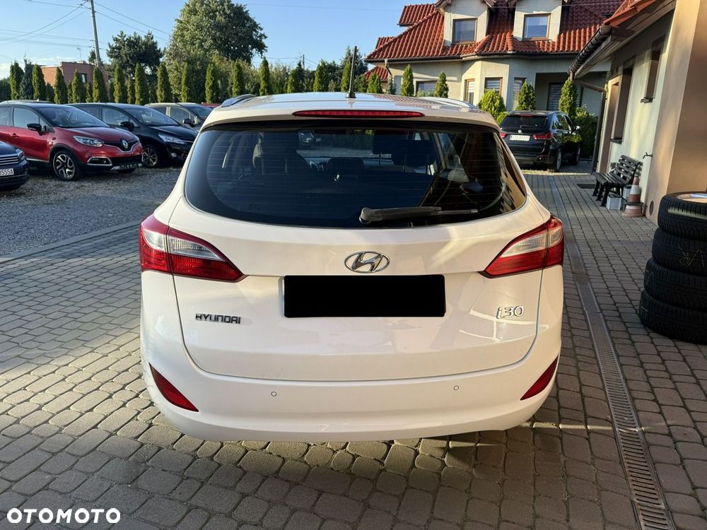 Hyundai i30 1.4 Classic + - 8