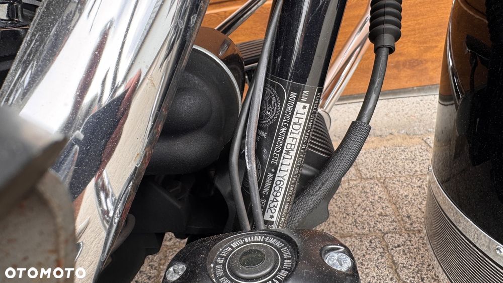Harley-Davidson Touring Road King - 13