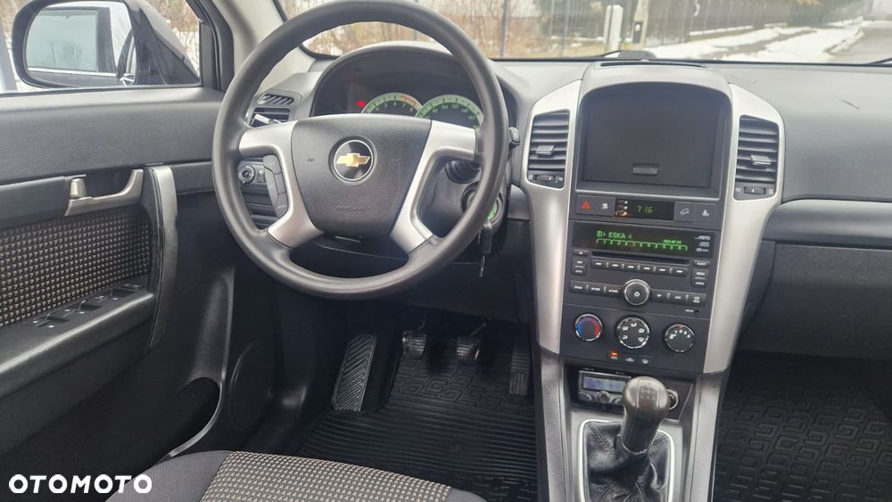 Chevrolet Captiva 2.4 2WD 7 Sitzer LS - 25