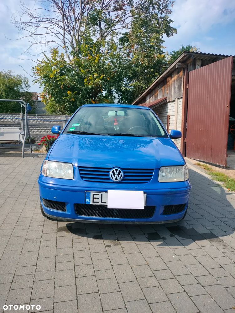 Volkswagen Polo 1.4 Basis - 2