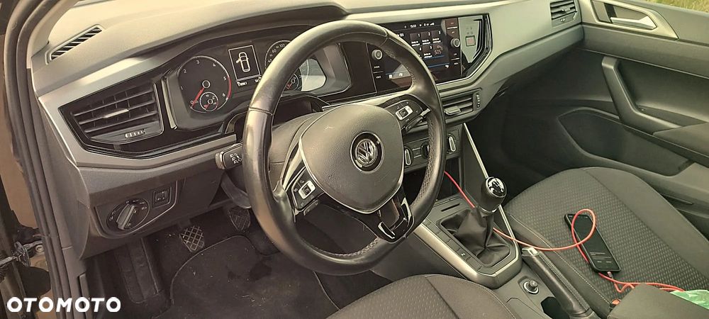 Volkswagen Polo 1.6 TDI SCR Comfortline - 6