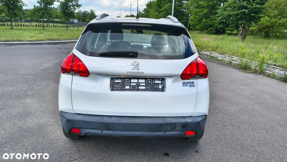 Peugeot 2008 1.6 e-HDi Allure S&S - 6