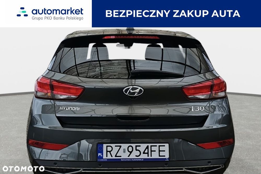 Hyundai i30 1.5 T-GDI 48V Modern - 9