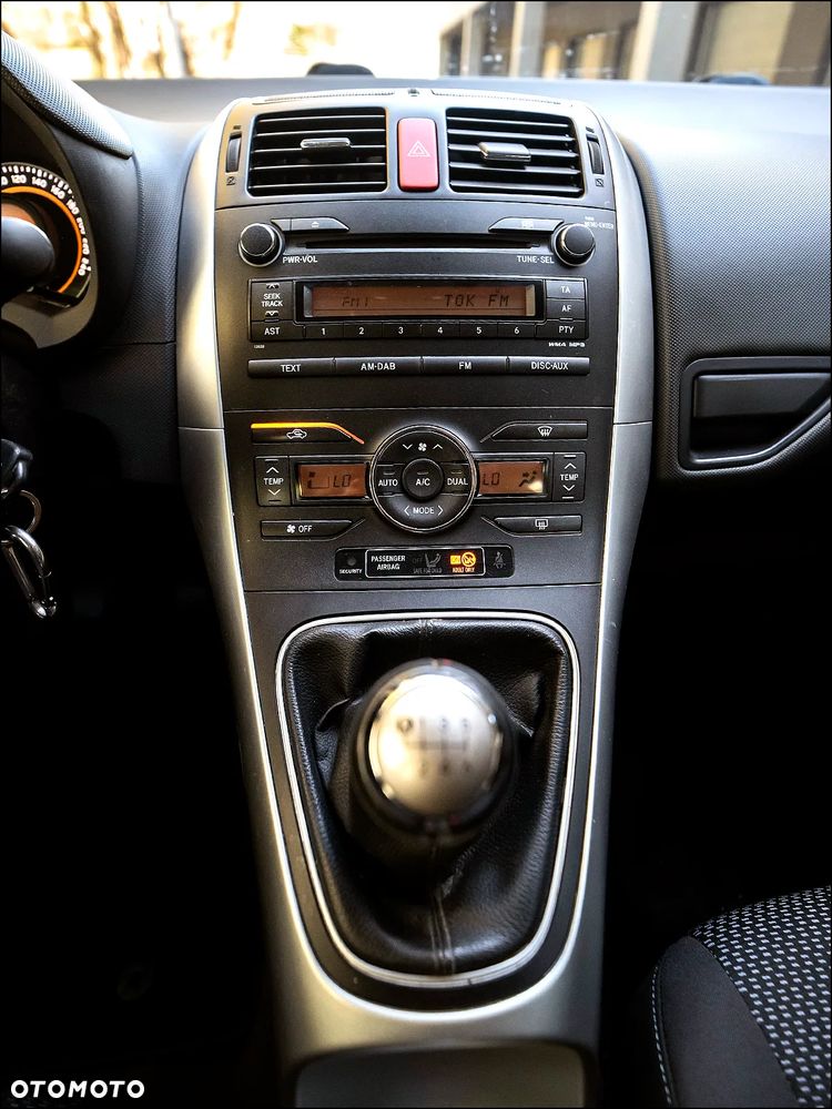 Toyota Auris - 23