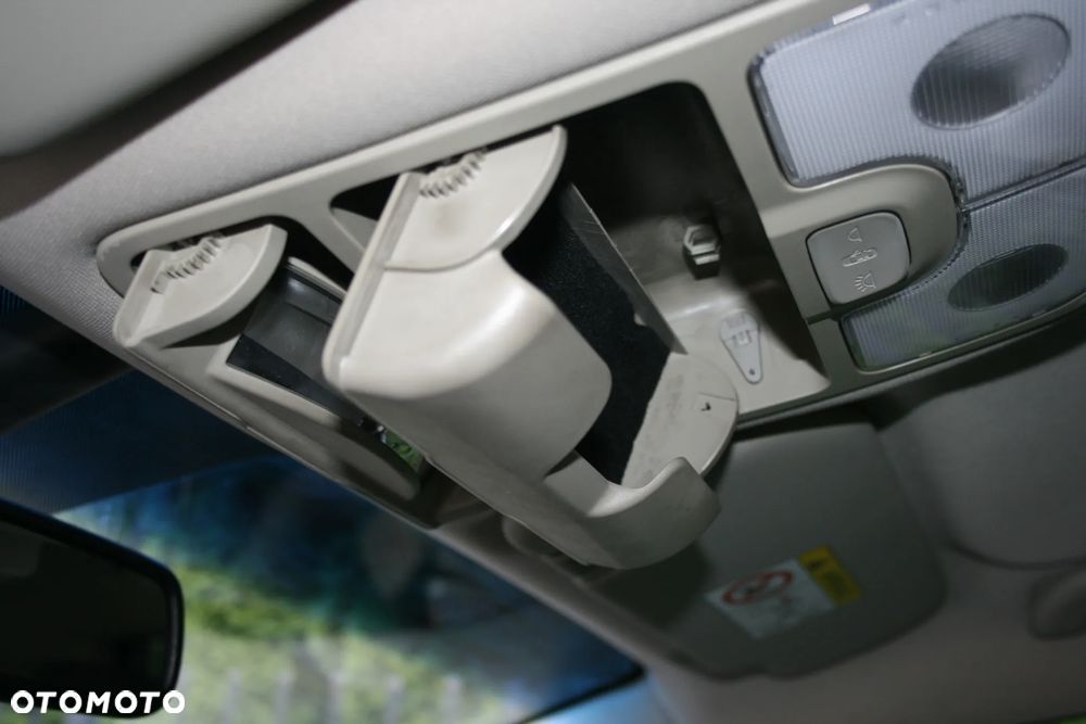 Kia Carens 1.6 GDI Business Line EU6 - 25