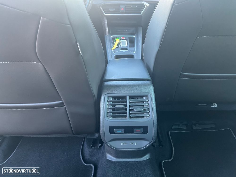 SEAT Leon 1.4 e-Hybrid Xcellence DSG - 54