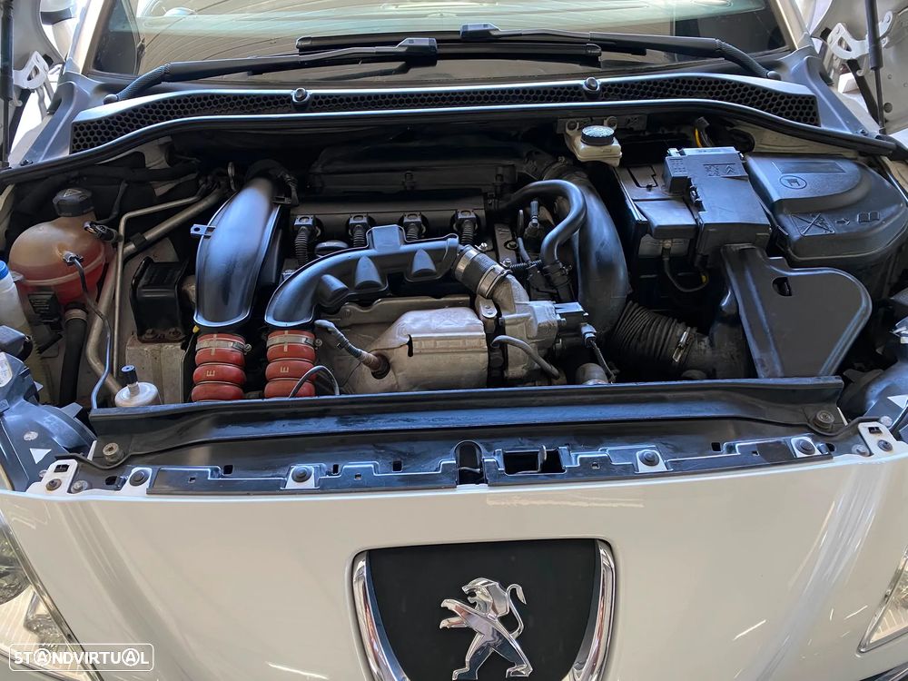 Peugeot RCZ 1.6 155 THP - 23
