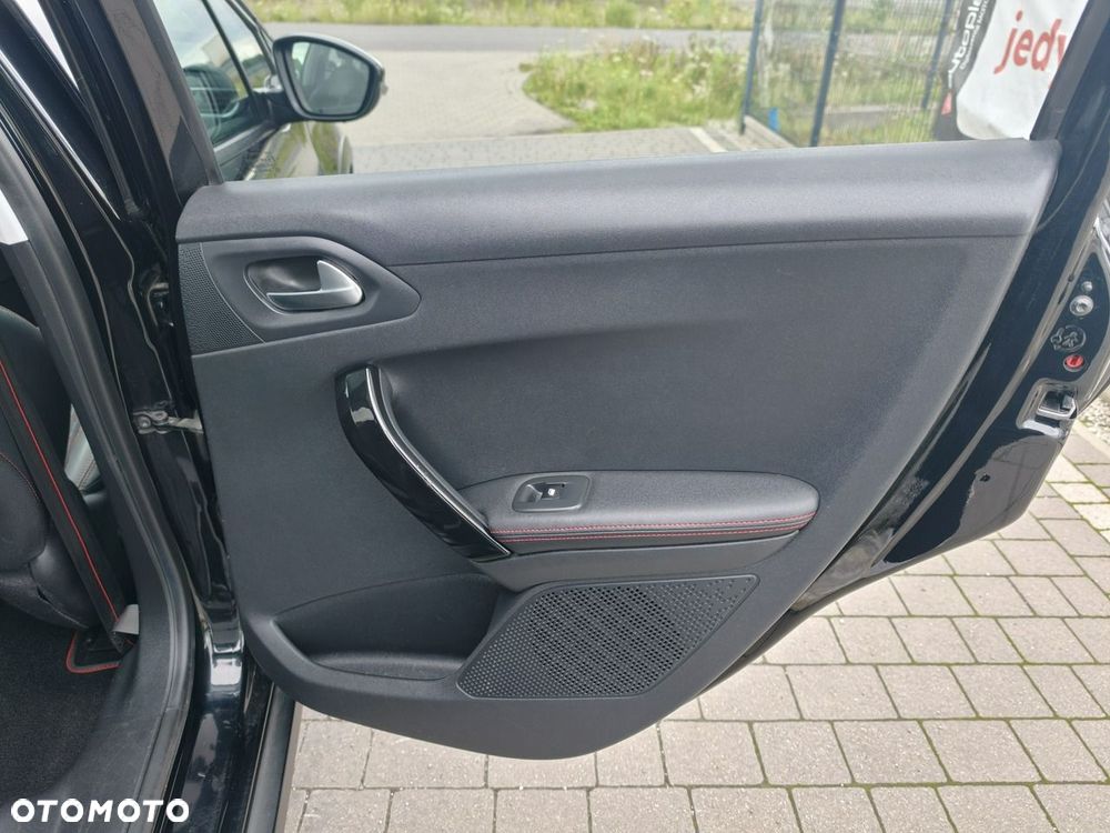 Peugeot 2008 - 14