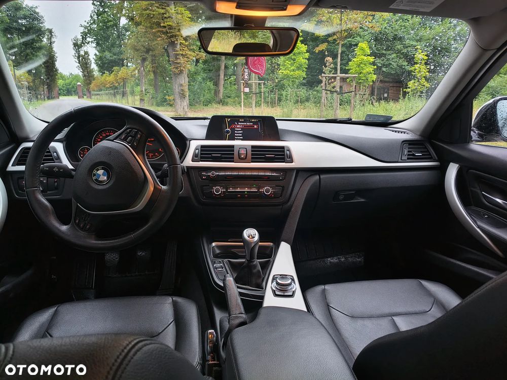 BMW Seria 3 2013